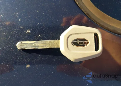 2011 Subaru Outback 3.6R Limited from USA, damaged, VIN 4S4BRDLC9B2357739